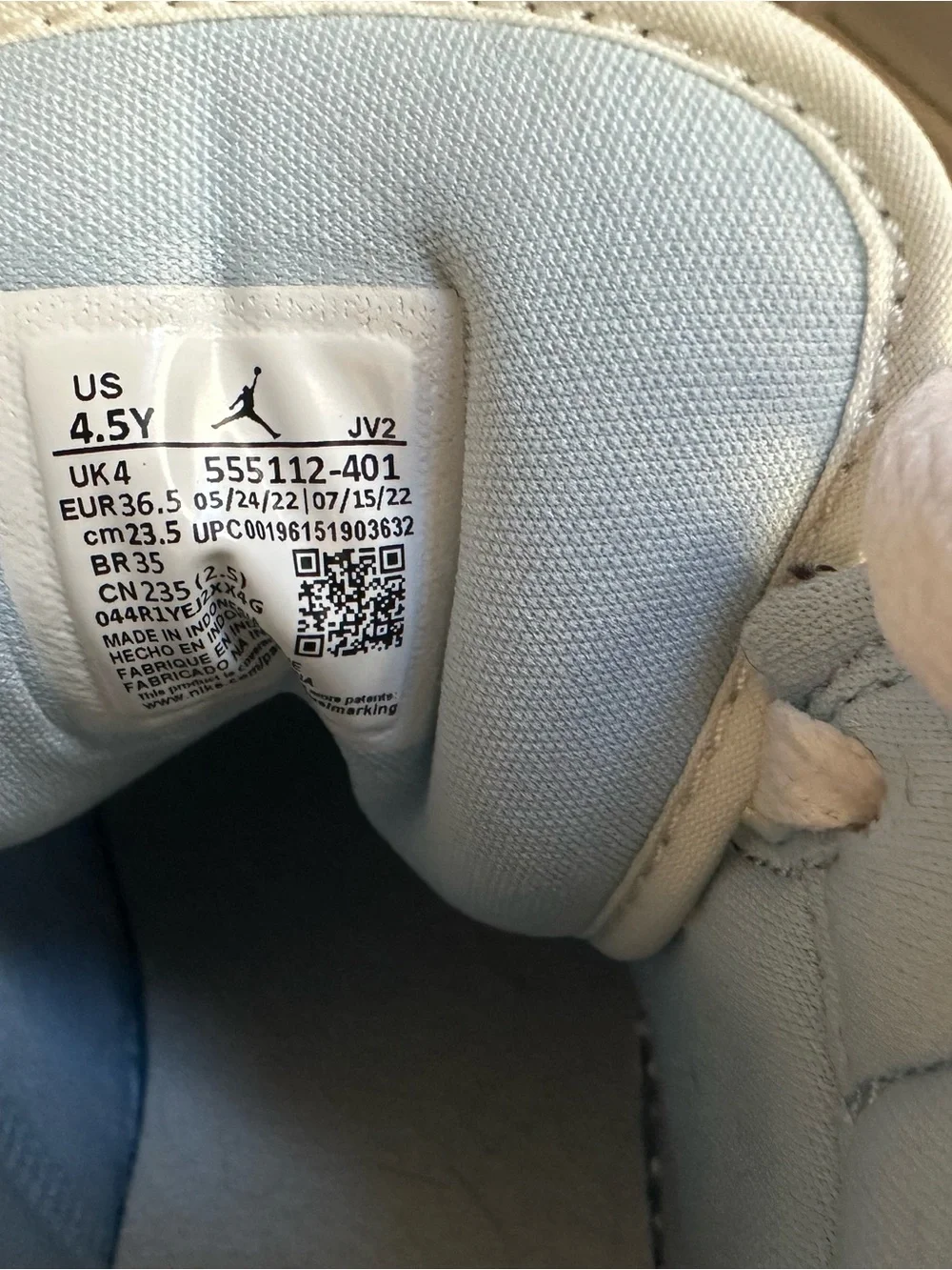 Nike Air Jordan 1 Mid GS ‘Ice Blue’